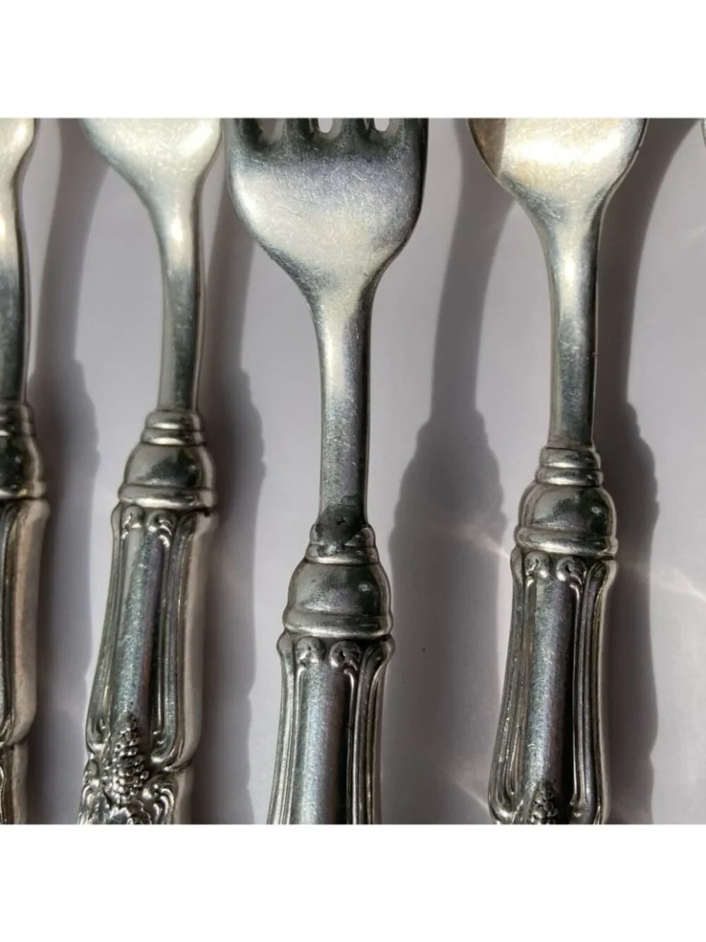 Moselle Hollow Handle Dinner Fork Lot 6 International Silver 7.5” Grapes Leaves